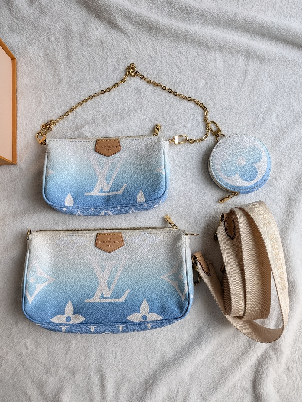 Louis Vuitton By The Pool Multi Pochette Bandouliere 5-in-1 Set - Picture 2 of 9